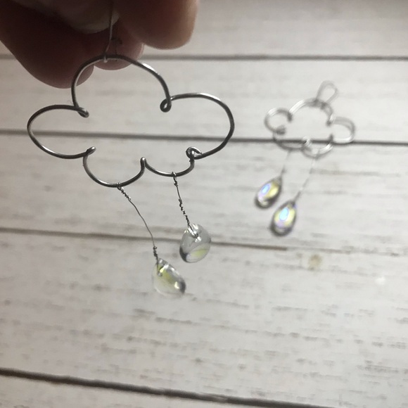 New* Handmade Cloud, Rain drop Earrings. Silver. Iridescent. Tear drop. Dangly. - Picture 4 of 9